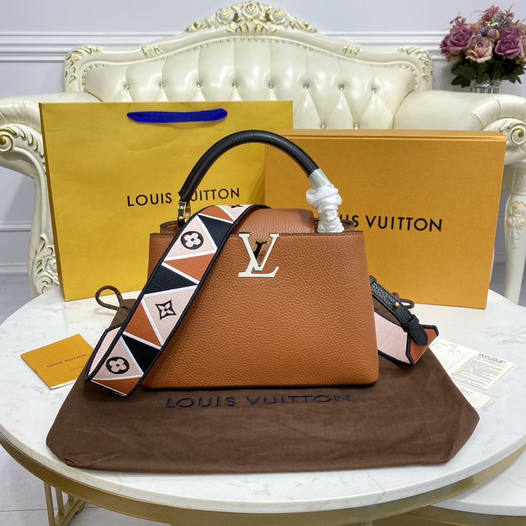 Louis Vuitton CAPUCINES BB Taurillon Leather Bag M59266 Gold / Noir